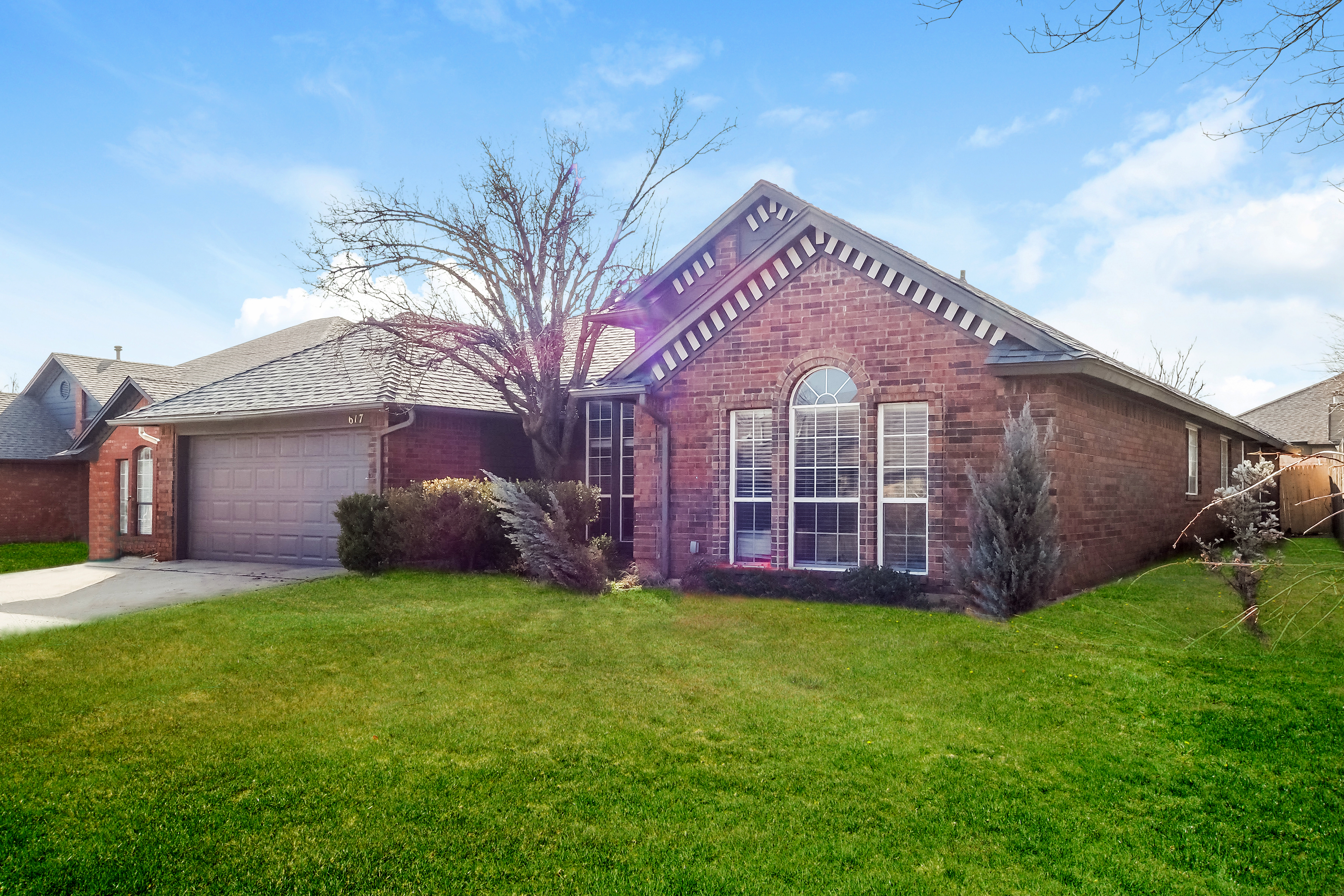 617 Greenfield Dr Oklahoma City, OK 73099